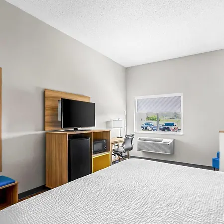 Days Inn By Wyndham Collinsville St Louis Exterior photo