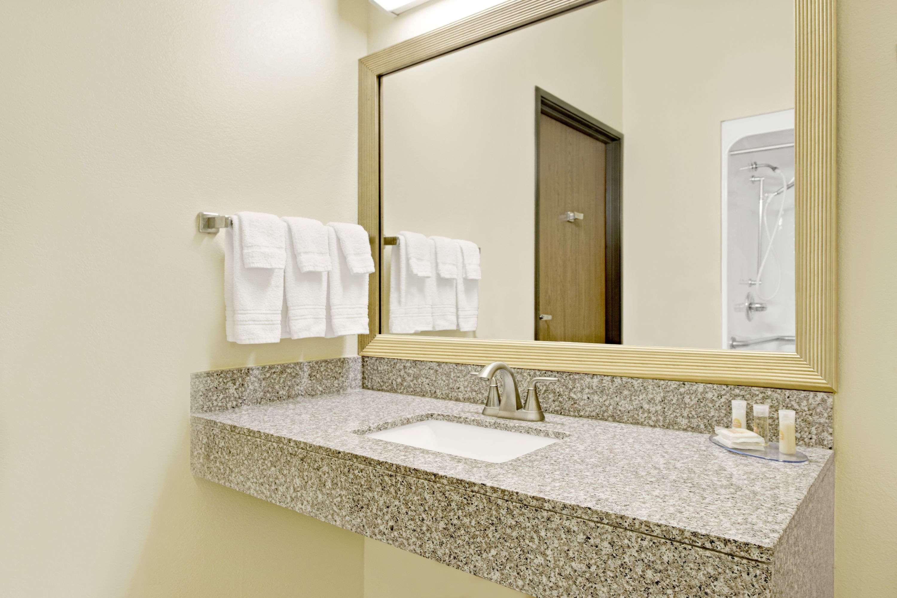 Days By Wyndham St Louis 2* Collinsville