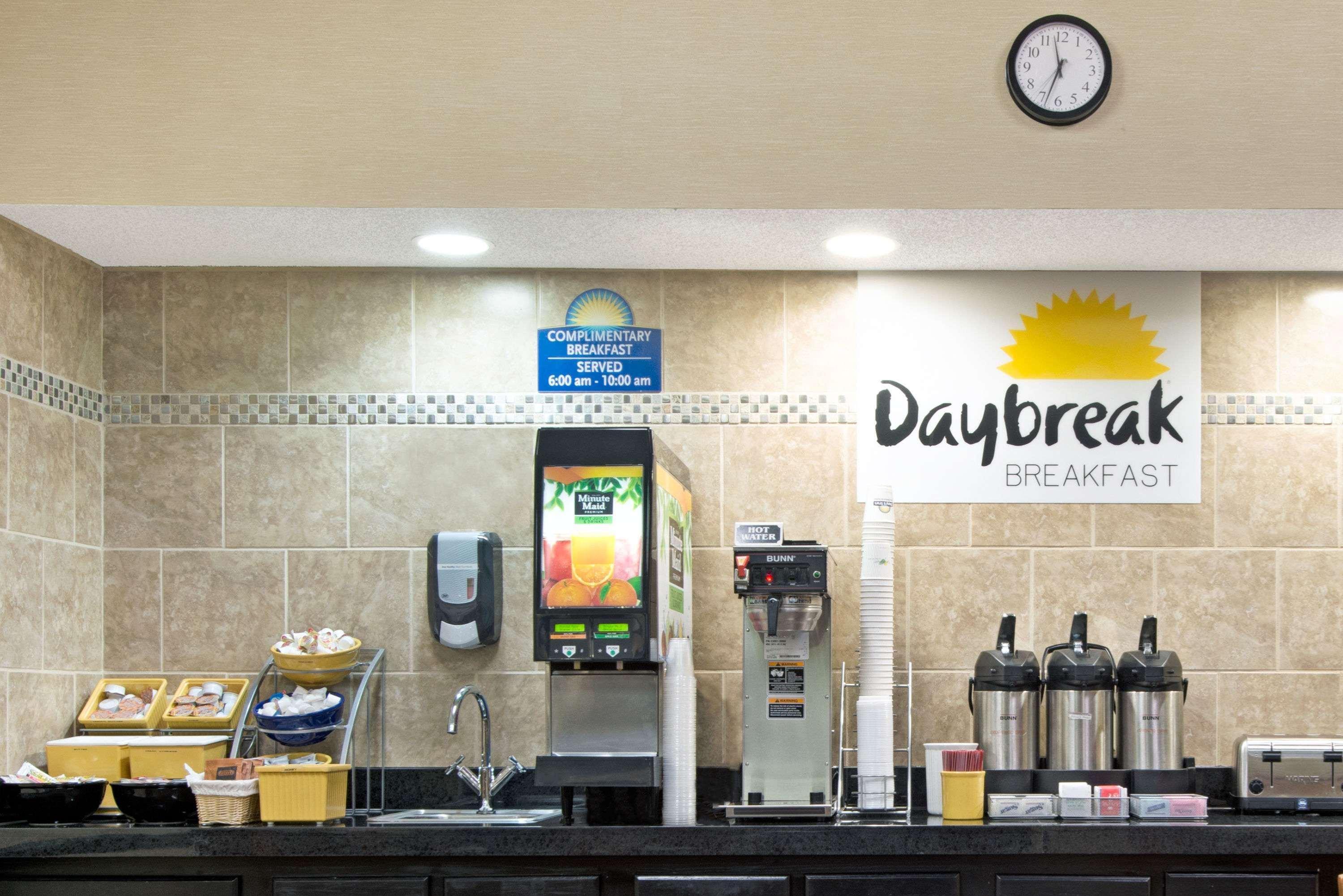 Hotel Days By Wyndham St Louis