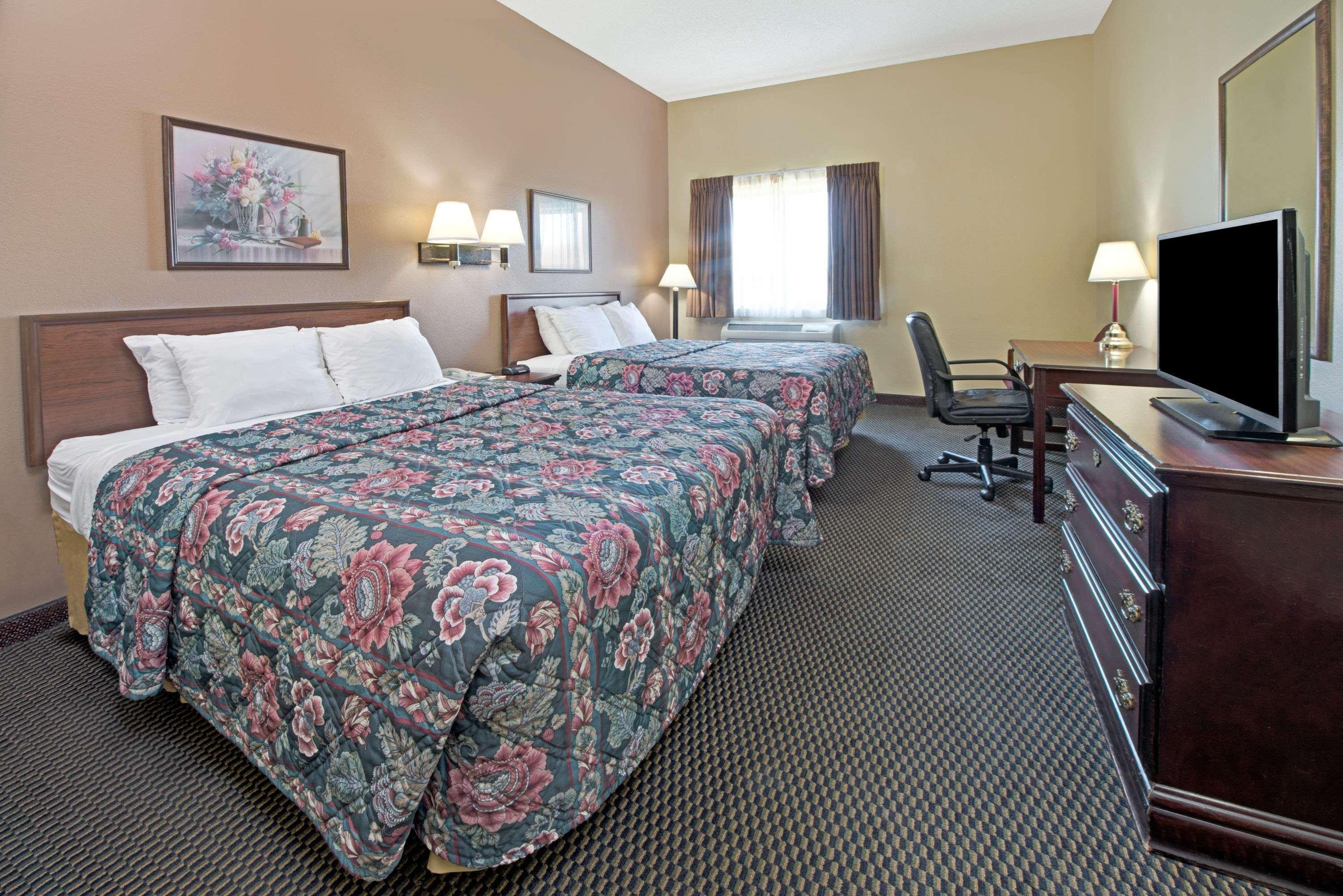Hotel Days By Wyndham St Louis