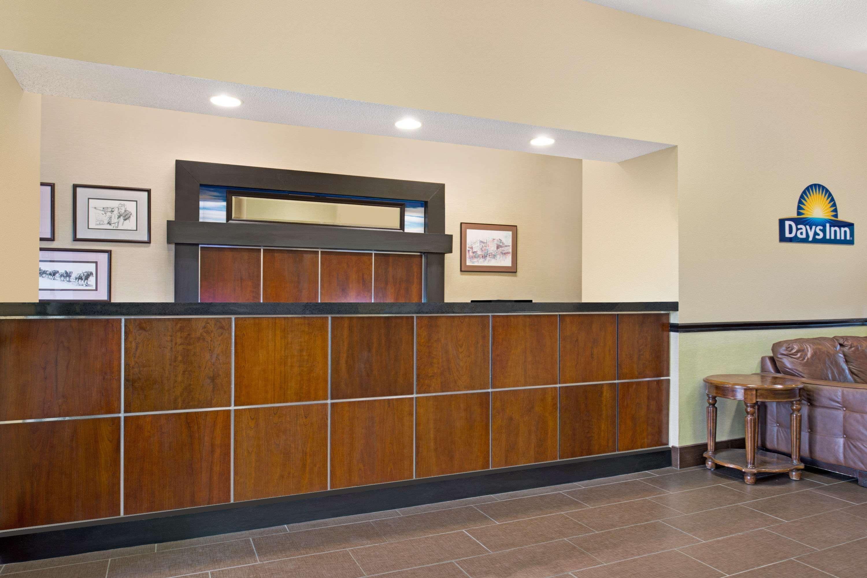 Days By Wyndham St Louis Hotel Collinsville