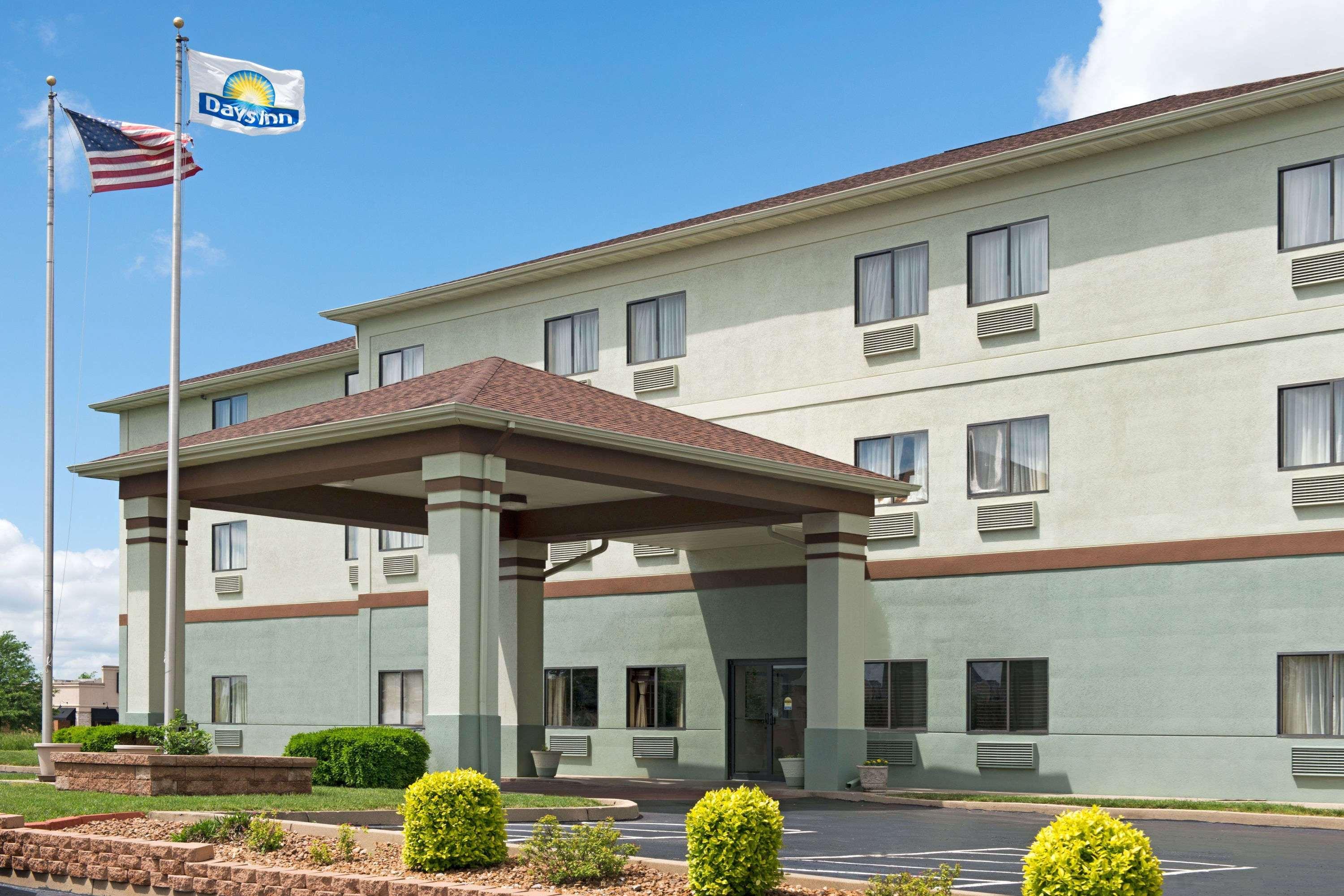 Days By Wyndham St Louis 2* Collinsville