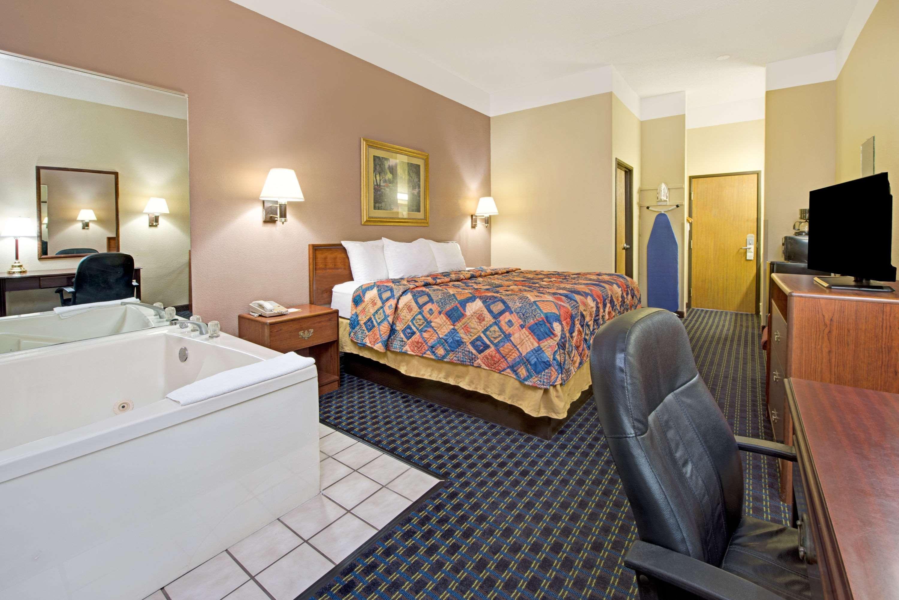 Hotel Days By Wyndham St Louis Collinsville
