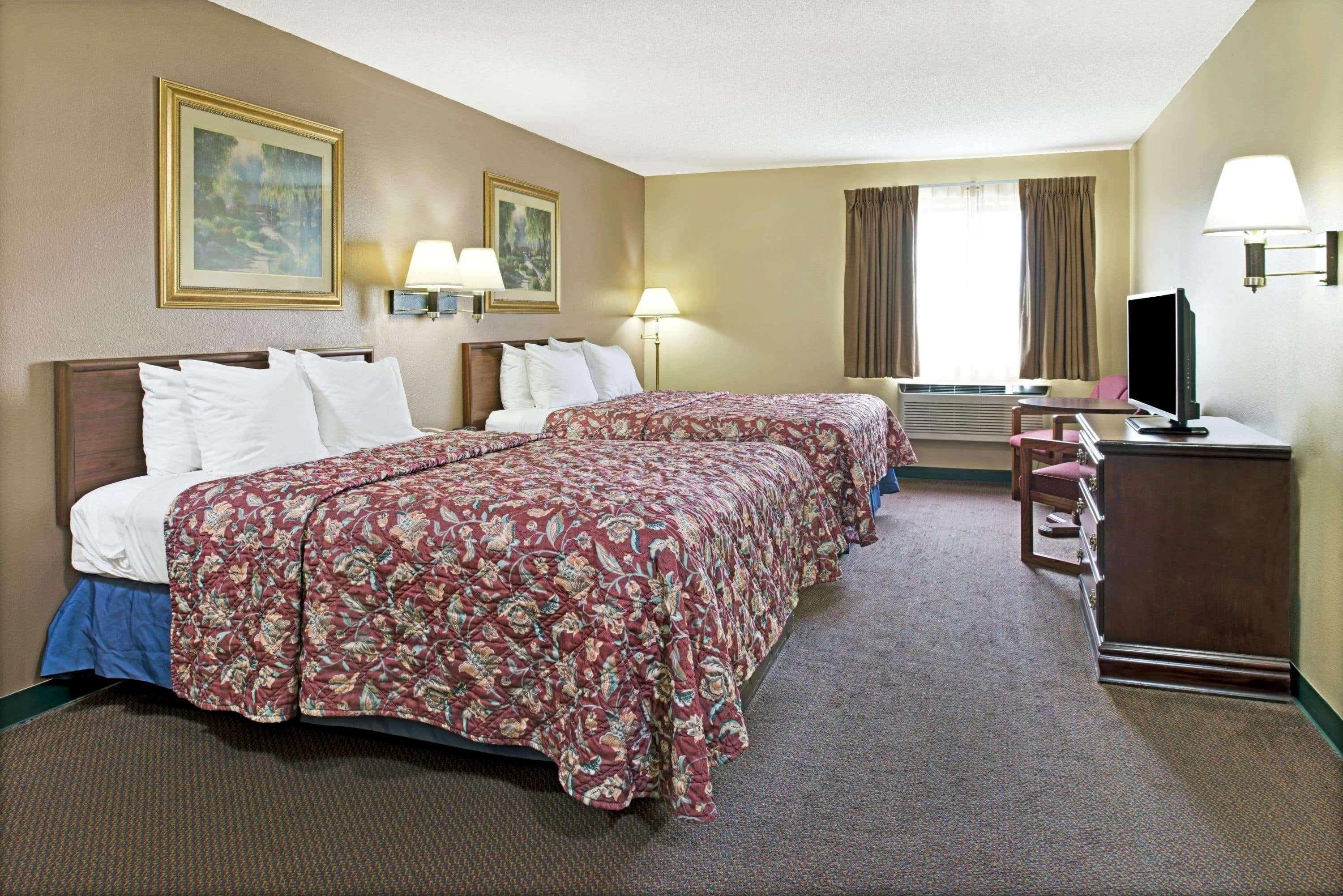 Days By Wyndham St Louis 2*