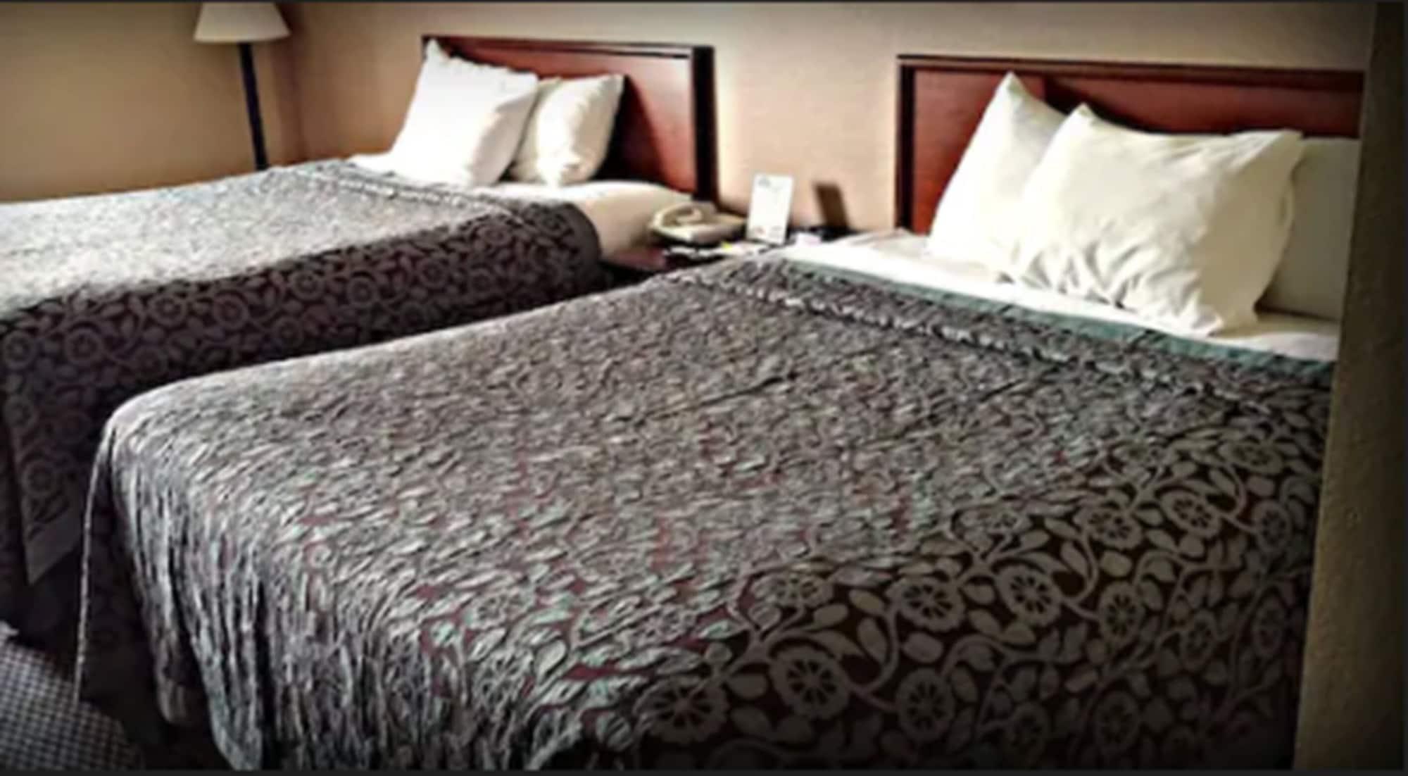 Days By Wyndham St Louis Hotel 2*