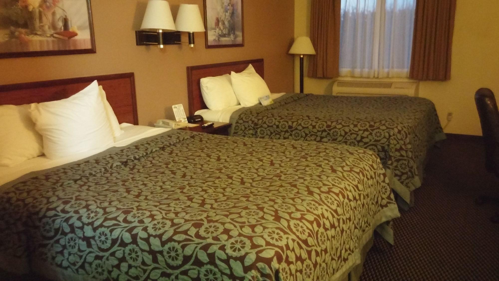 Days By Wyndham St Louis Hotel 2*