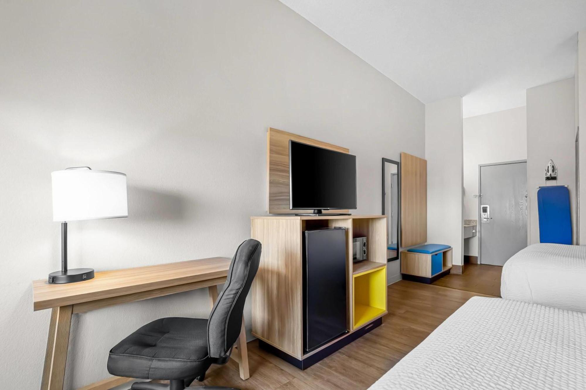 Days By Wyndham St Louis