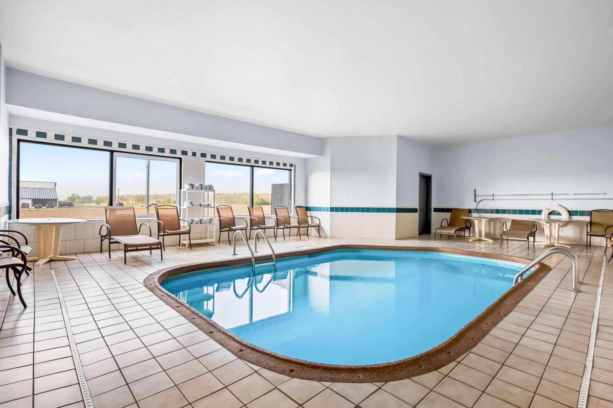 Days By Wyndham St Louis 2* Collinsville