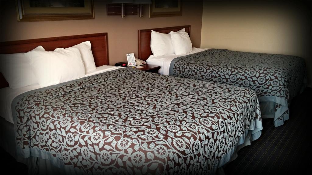 Hotel Days By Wyndham St Louis 2*