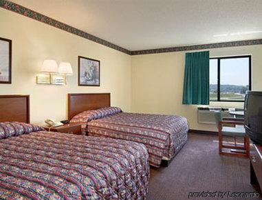 Days By Wyndham St Louis 2*