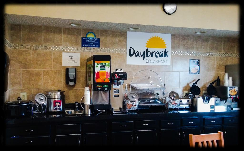 Days By Wyndham St Louis 2*