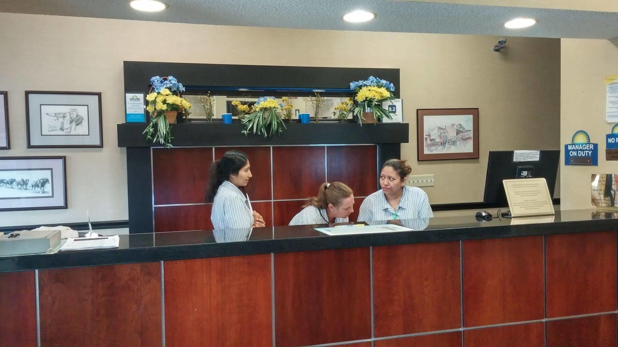 Days By Wyndham St Louis Collinsville