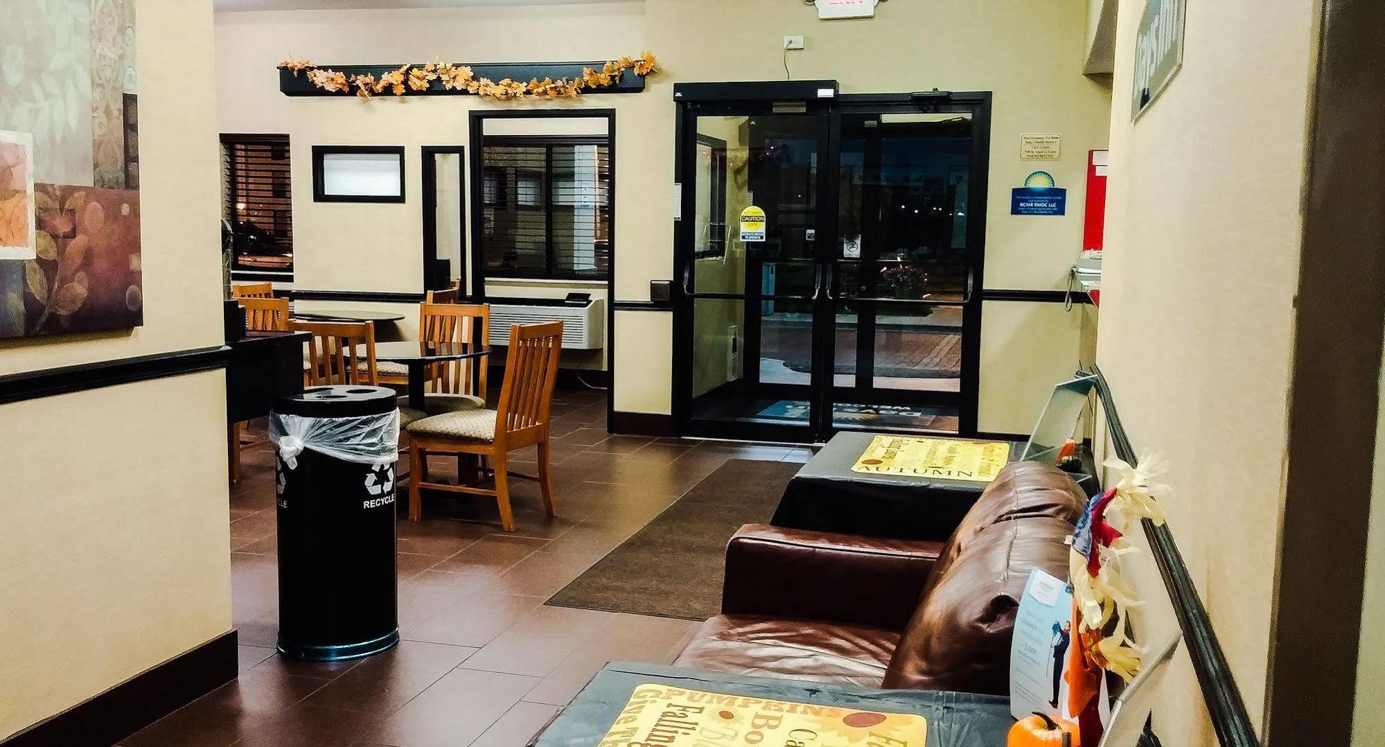 Days By Wyndham St Louis Collinsville